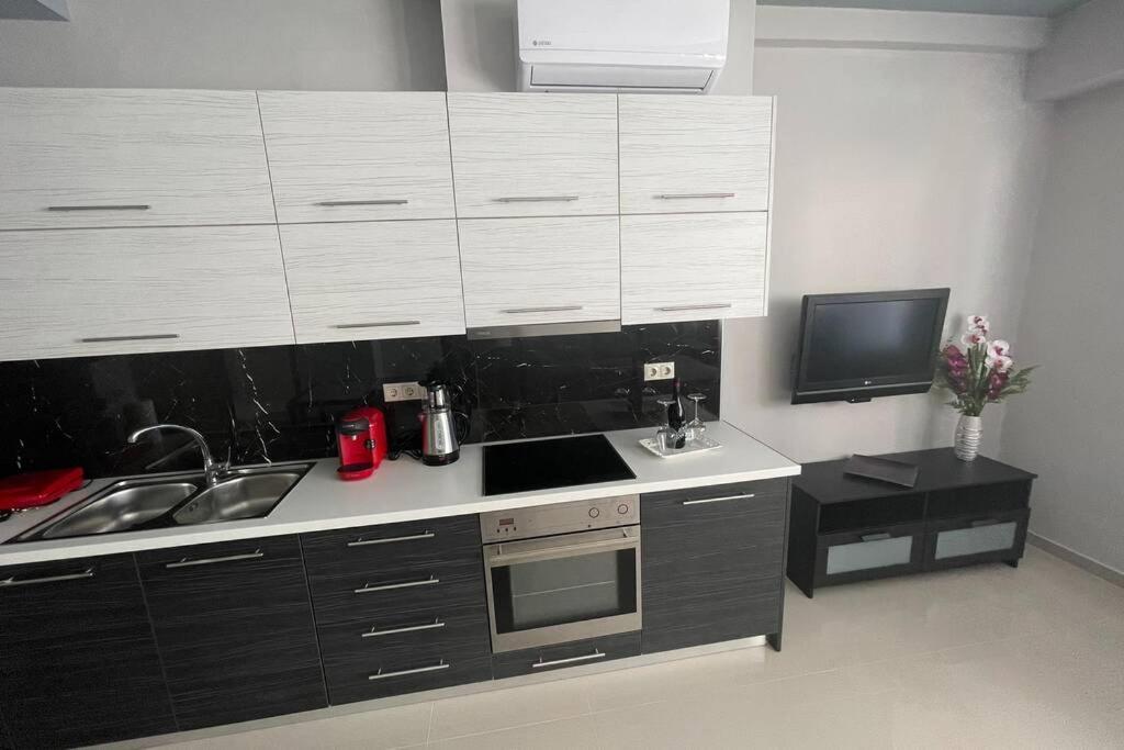 Maxim Deluxe Apartment Nea Alikarnassos Esterno foto
